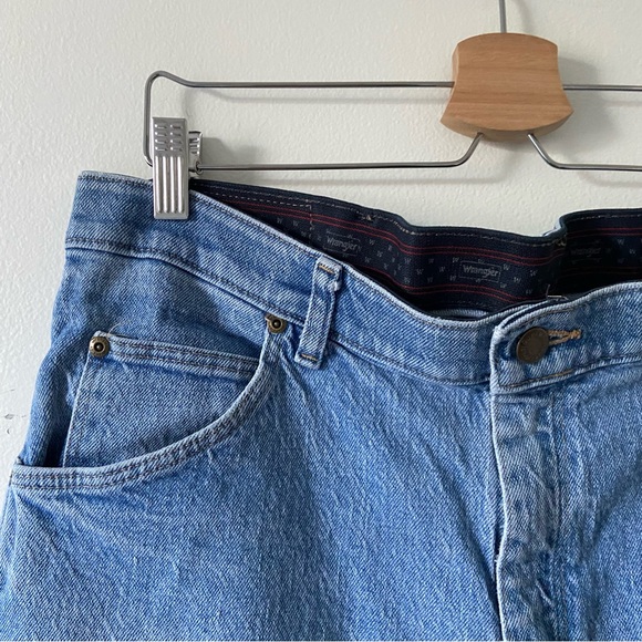 Men’s Wrangler Jeans - Picture 5 of 9